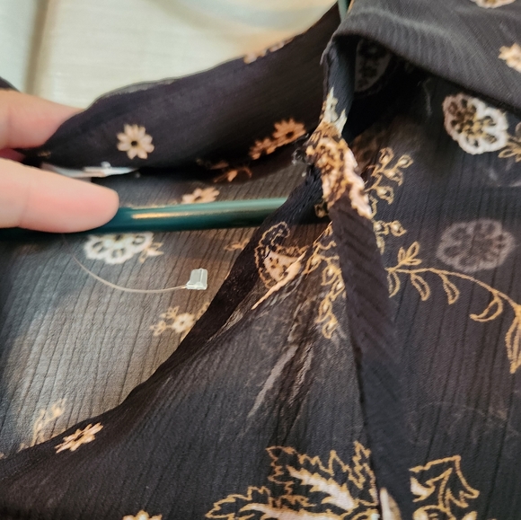 NWOT Lauren Conrad sheer top - Picture 3 of 6